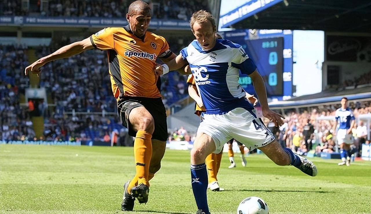 爱游戏娱乐-包含米尔沃尔球队出售球员，为加强英格兰足球联赛实力做准备的词条