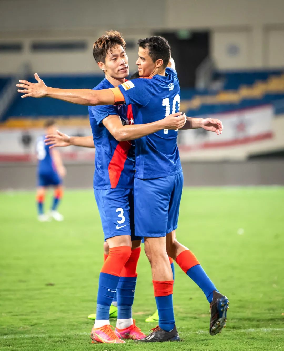 爱游戏官网-瓦朗谢纳球员预测下一轮对手战术