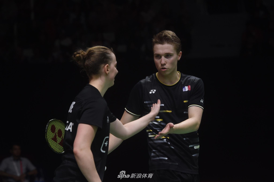 马来西亚队完胜印尼队，黄鸭组合统治全场的简单介绍