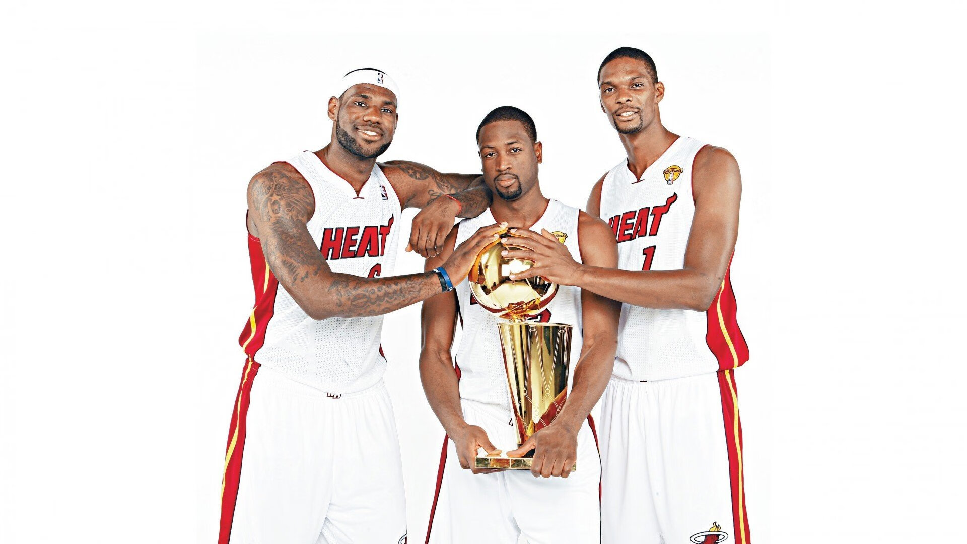 爱游戏tv-切特攻防两端统治，勇士淘汰辽宁队，新王登基与王朝余晖的碰撞