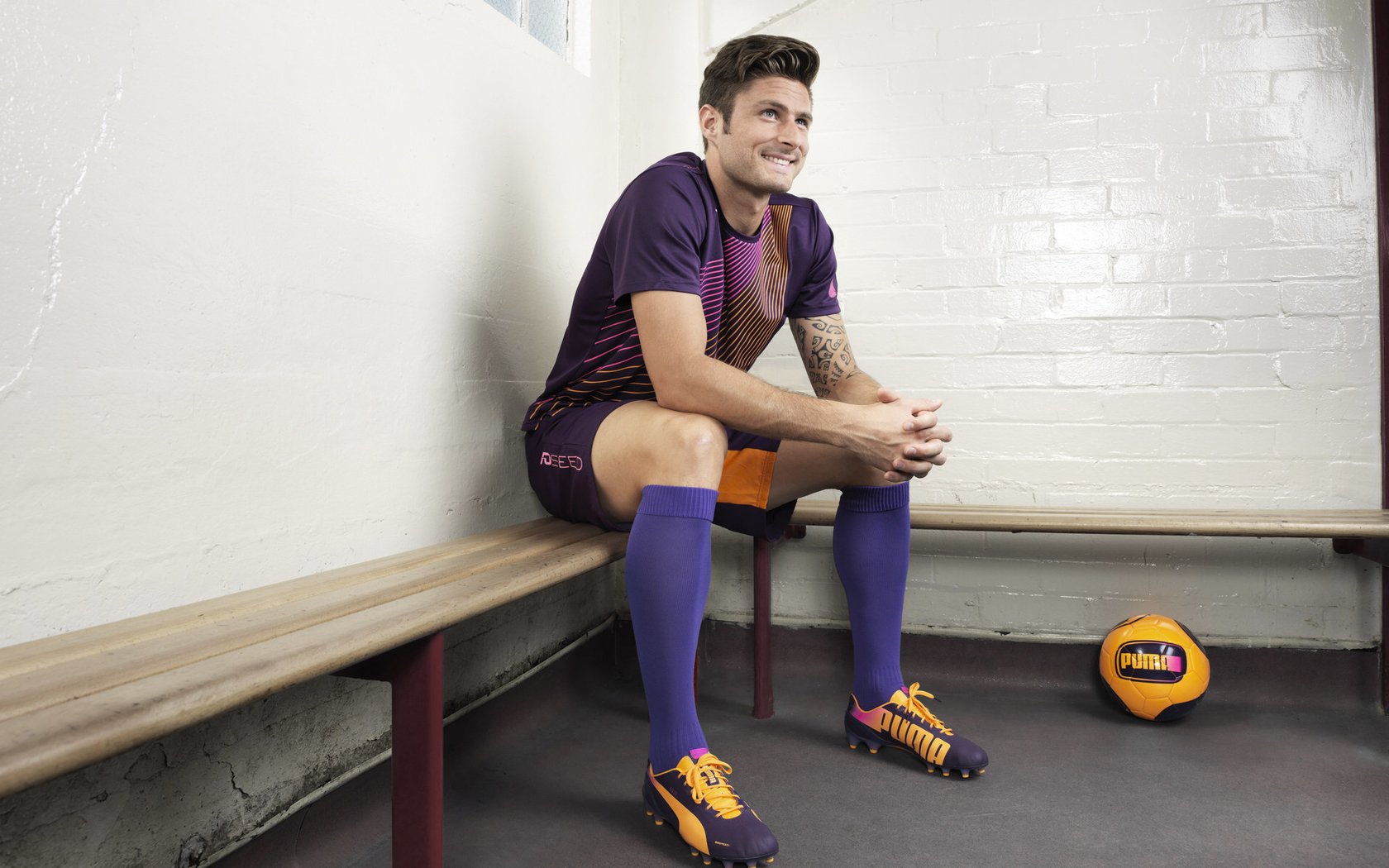 AYXapp下载-2026世界杯巅峰对决，泰国奇迹险胜韩国，吉鲁独舞闪耀全球